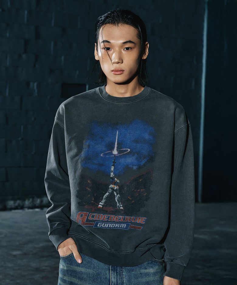 기동전사 건담 MOBILE SUIT GUNDAM LAST SHOOTING PIGMENT WASHING SWEATSHIRT