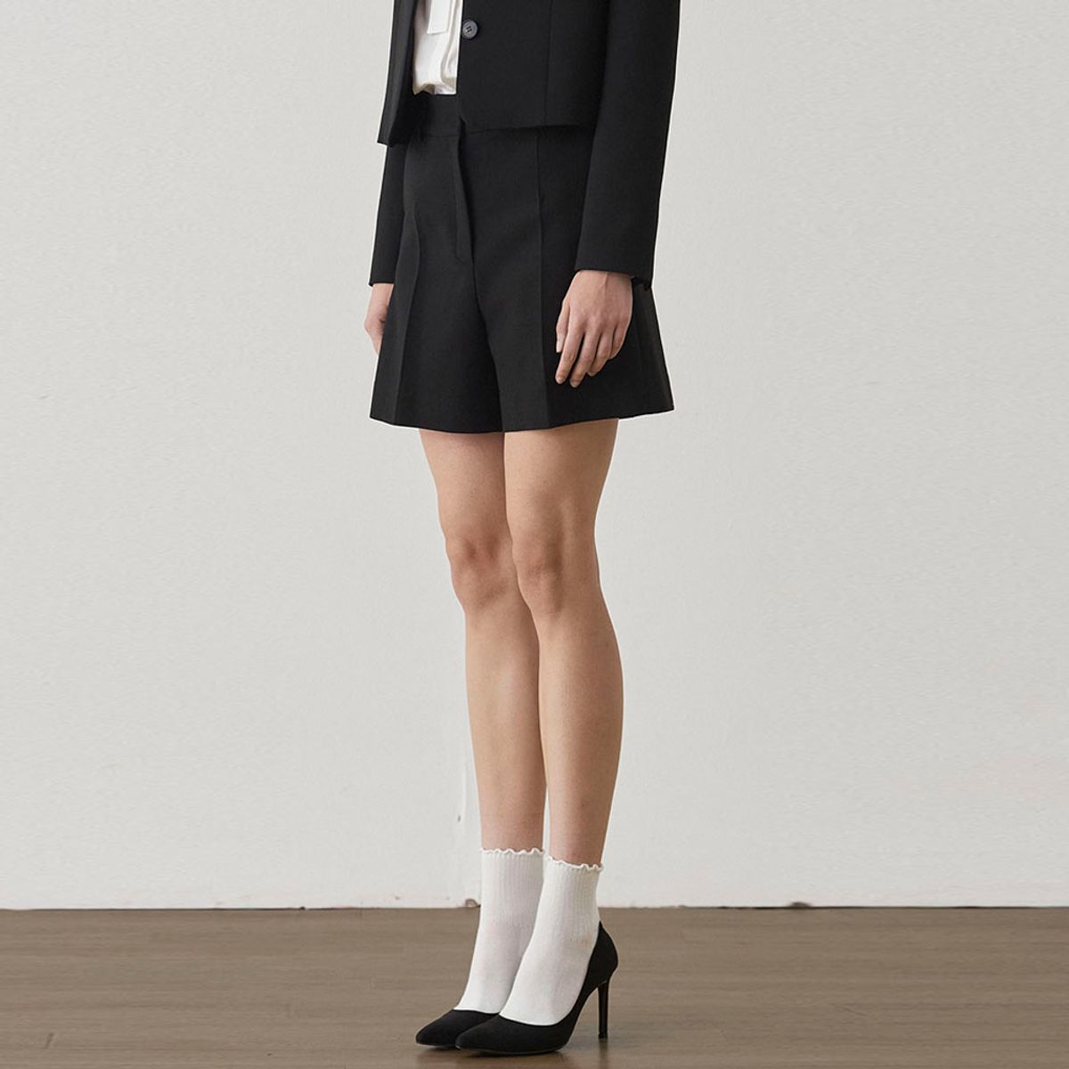 씨커슨(CKUSUN) WOOL BLEND SHORTS - BLACK