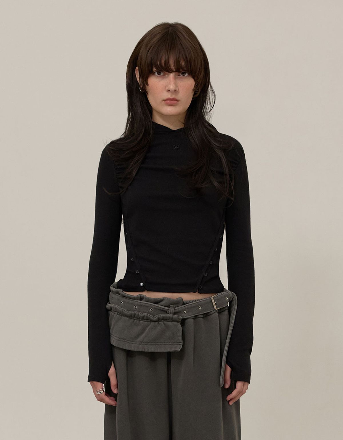 엠엠더블유(MMW) [MMW] SHIRRING LINE HOOD LSV-T (BLACK)