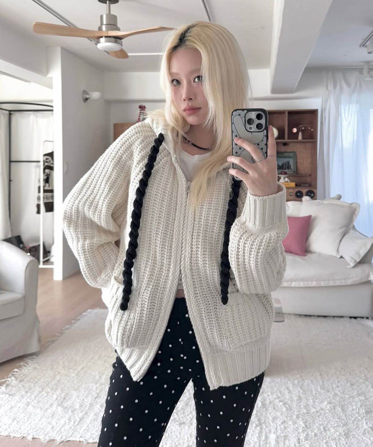 유희(YOUHEE) ROPE HOOD ZIP-UP KNIT IVORY