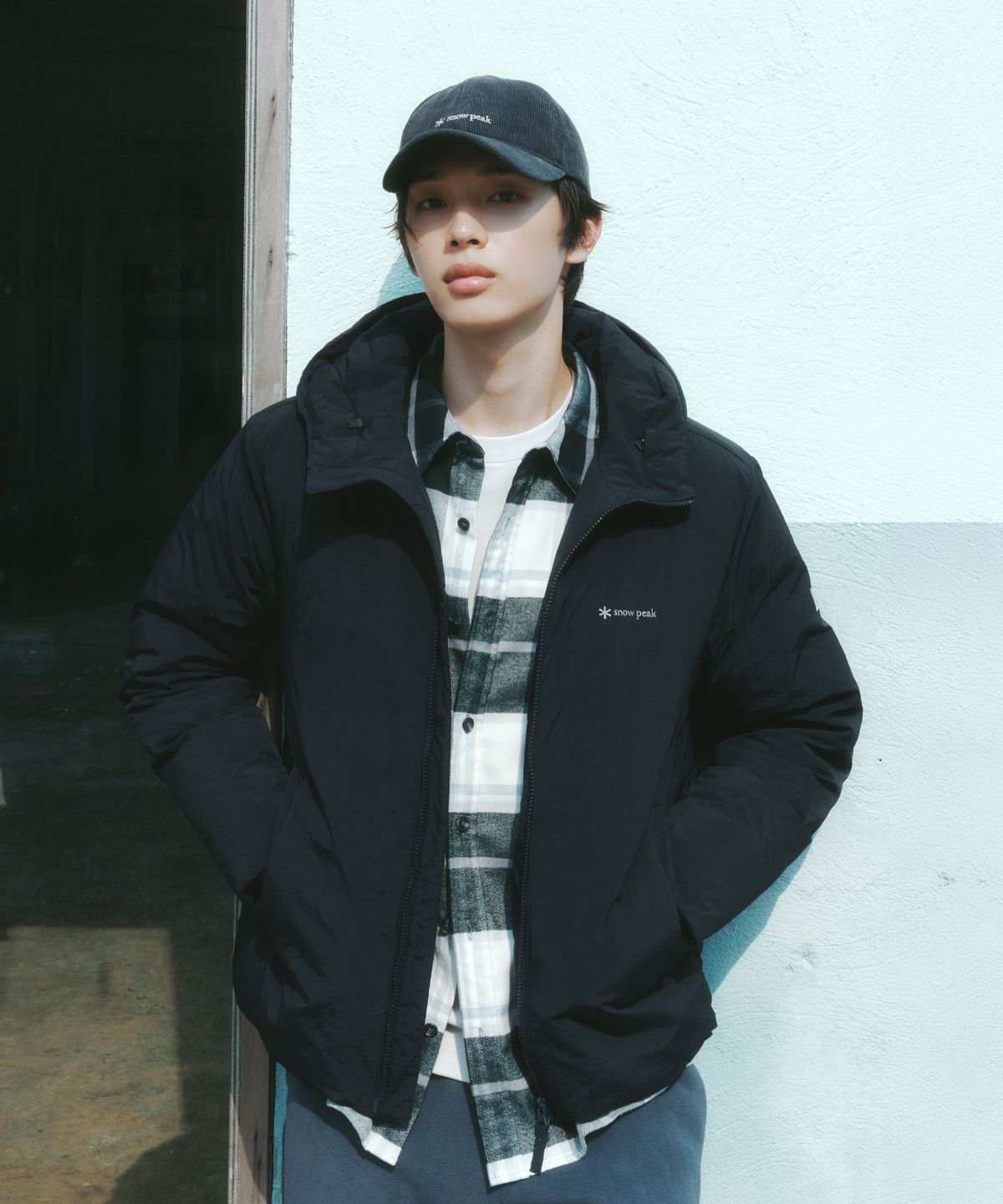 스노우피크 어패럴(SNOWPEAK APPAREL) 랜드 후드 경량 다운 자켓 (S26WMGDJ50) Black