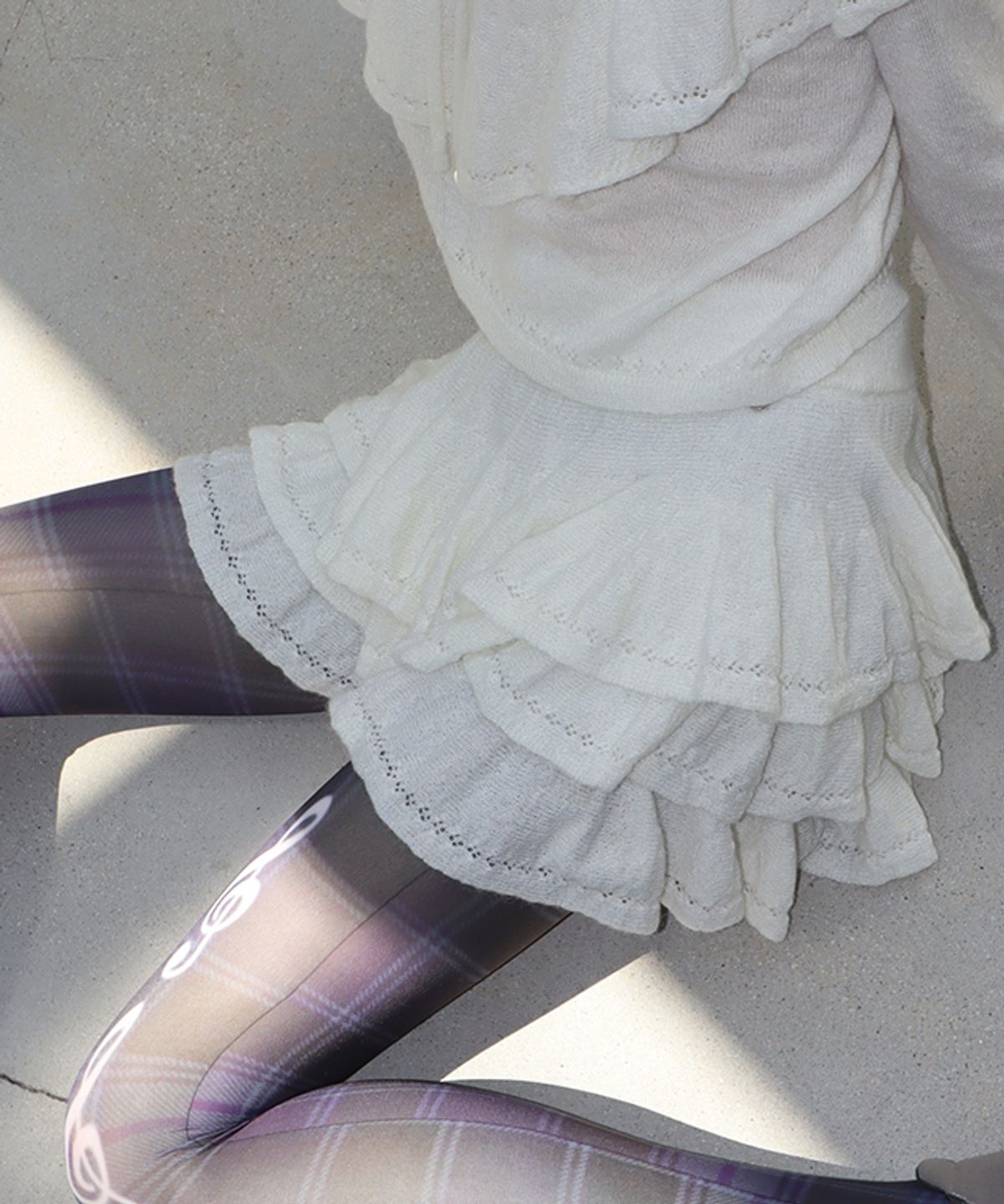 론론(RONRON) RUFFLE SKASHI KNIT CANCAN SKIRT IVORY