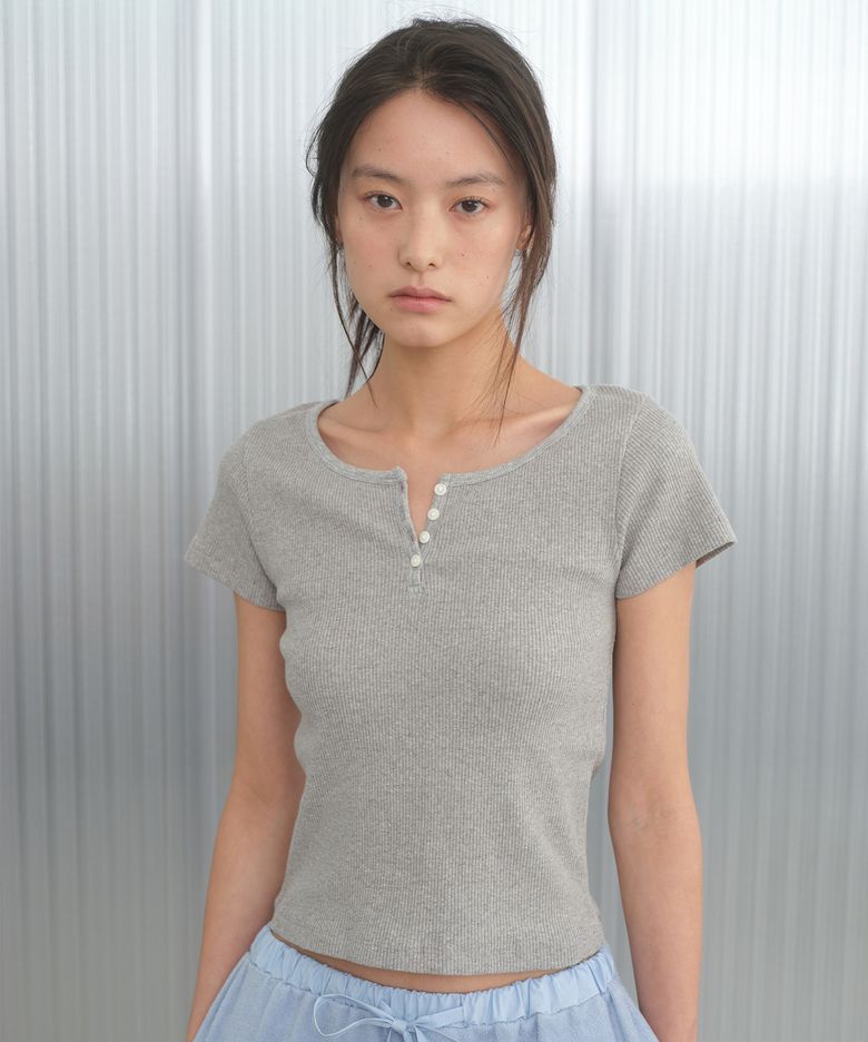 u neck button t-shirts_merange gray