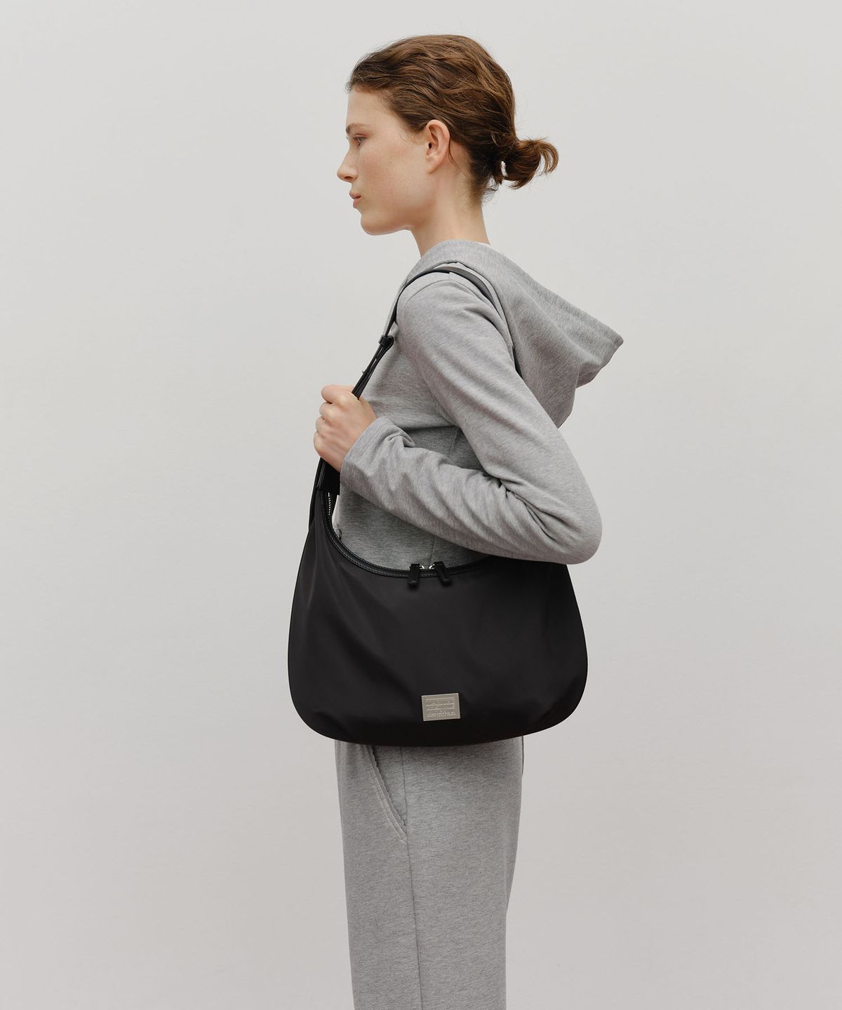 마리떼 프랑소와 저버(MARITHÉ + FRANҪOIS GIRBAUD) CLASSIC LOGO ROUND SHOULDER BAG black