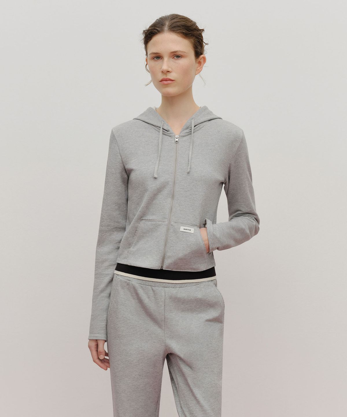 마리떼 프랑소와 저버(MARITHÉ + FRANҪOIS GIRBAUD) W SLIM FIT CROP HOODIE ZIPUP heather gray