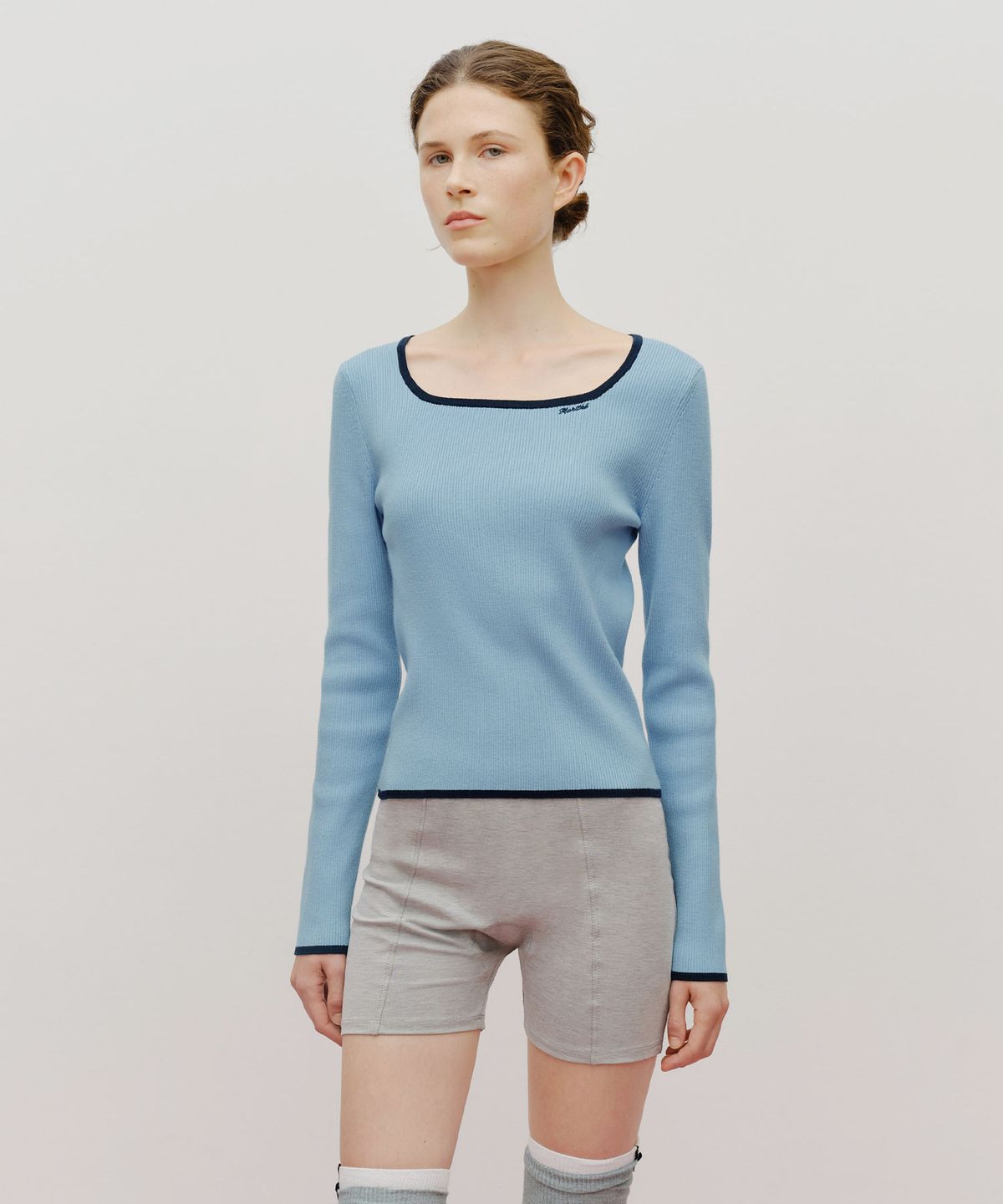 마리떼 프랑소와 저버(MARITHÉ + FRANҪOIS GIRBAUD) W COLOR POINT SQUARE NECK KNIT PULLOVER sky blue