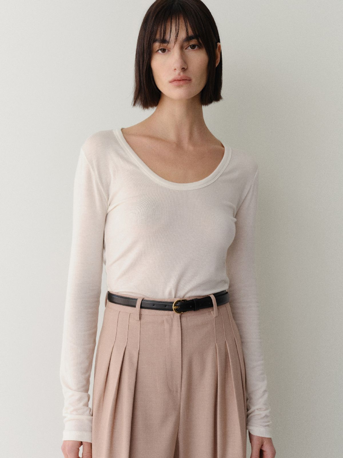 아르카익(ARCHAIC) rud u-neck t-shirt_ivory