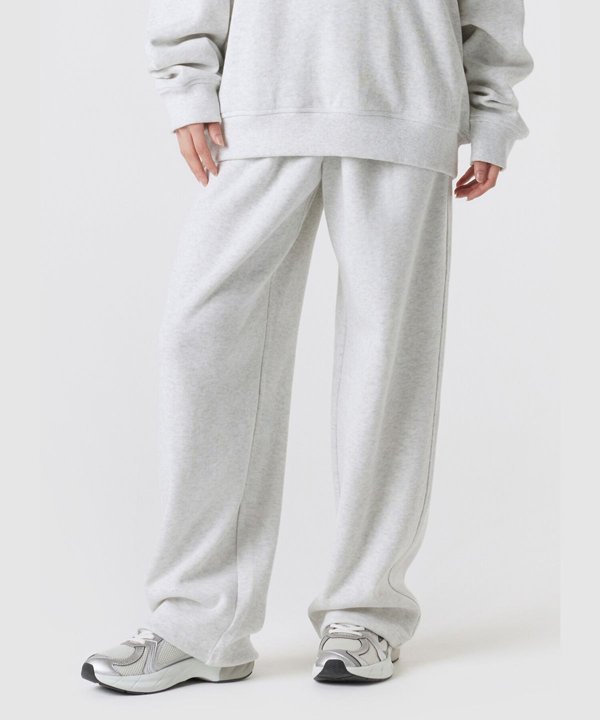 엄브로(UMBRO) HBL 로얄 컬리지 와이드 & 조거 2WAY 스웨트 팬츠 아이보리(UQ321CFP99)