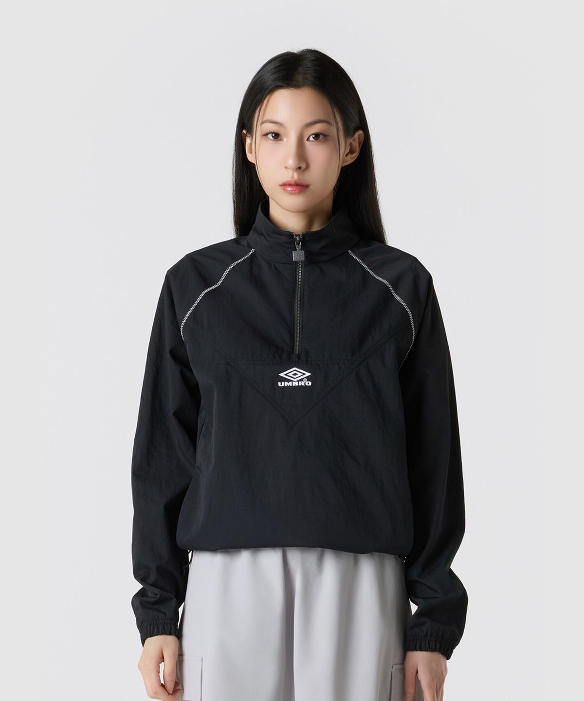 엄브로(UMBRO) HBL 로얄 컬리지 스탠넥 아노락 블랙(UQ323CWT99)