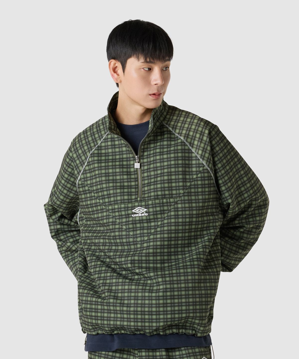 엄브로(UMBRO) HBL 로얄 컬리지 스탠넥 아노락 그린(UQ323CWT99)
