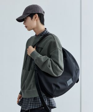 BIG SIDE STRAP HOBO BAG BLACK