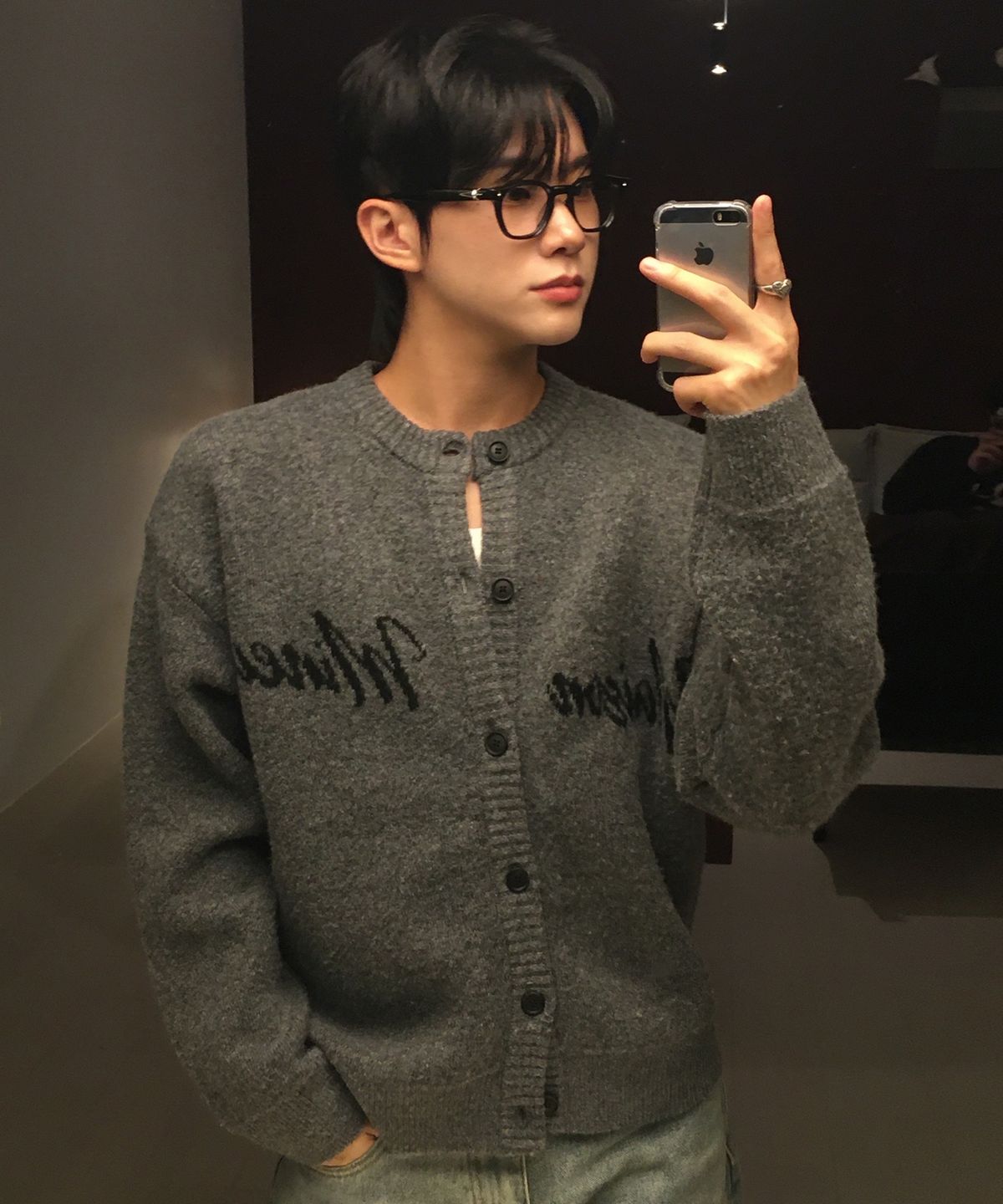 메종미네드(MAISON MINED) SCRIPT TYPE ROUND NECK CARDIGAN MELANGE GRAY