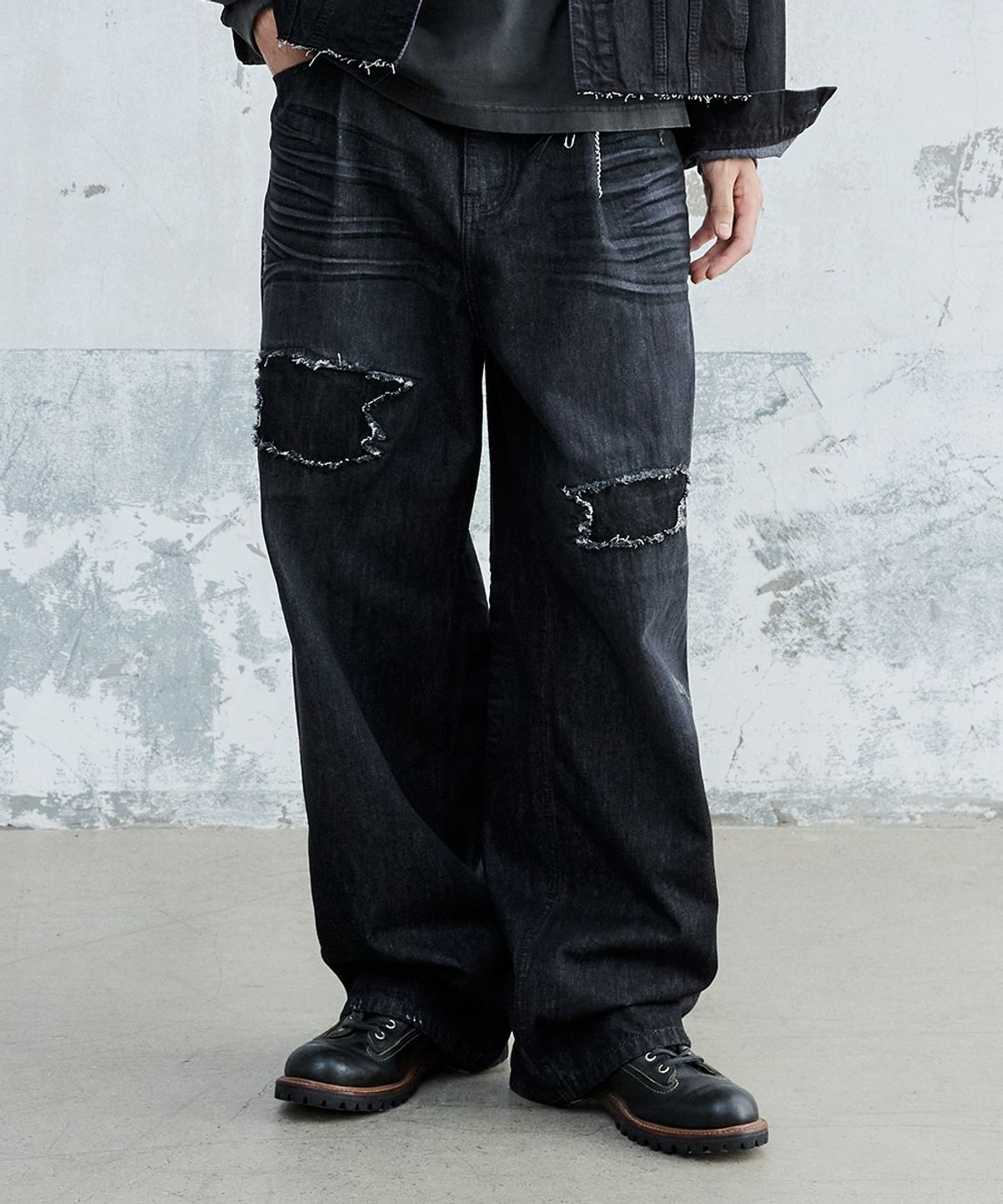 메종미네드(MAISON MINED) DESTROYED WASHING DENIM PANTS BLACK