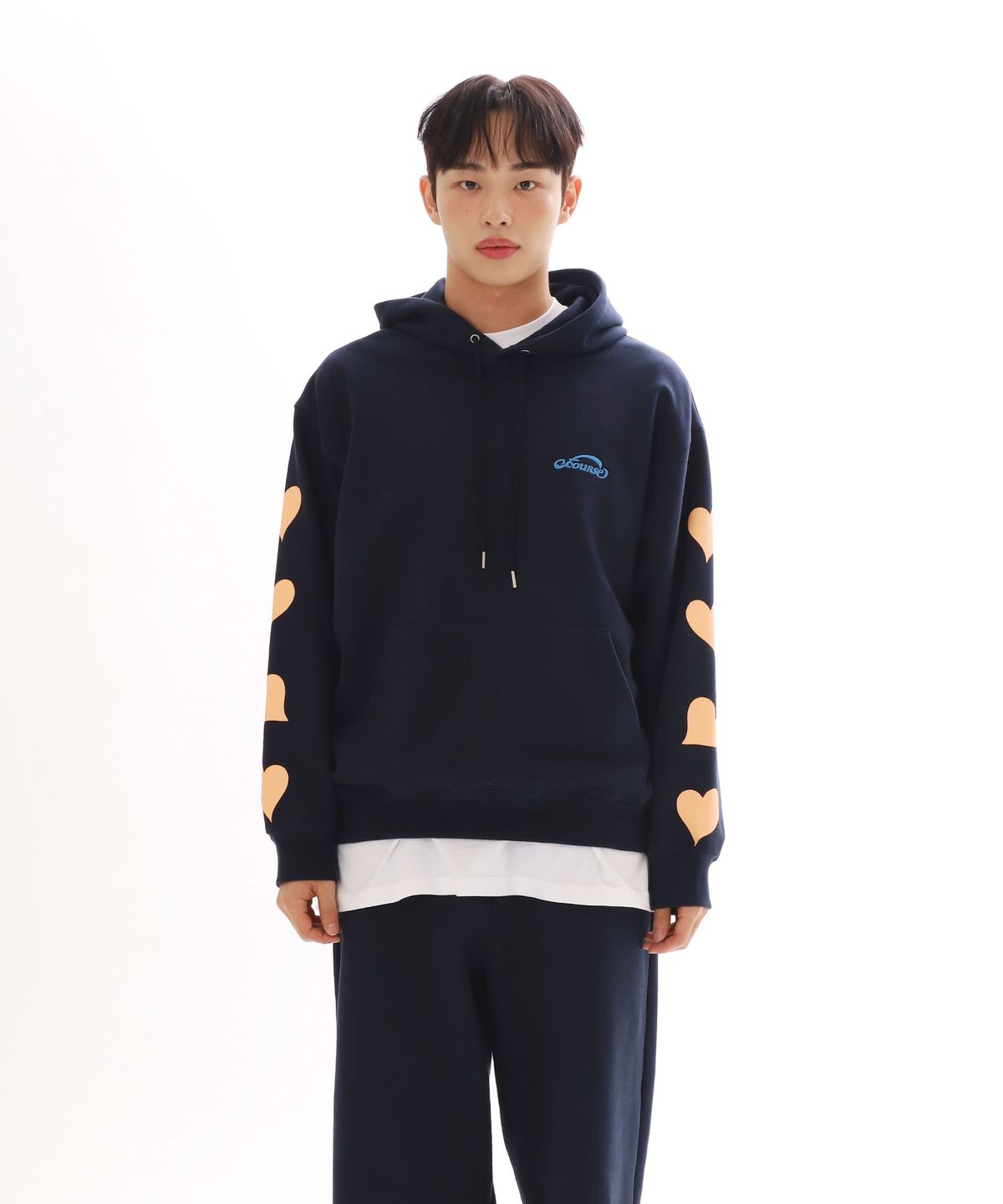 오브콜스와이낫(OFCOURSEWHYNOT) LOVING EMBRACE HOODY_NAVY