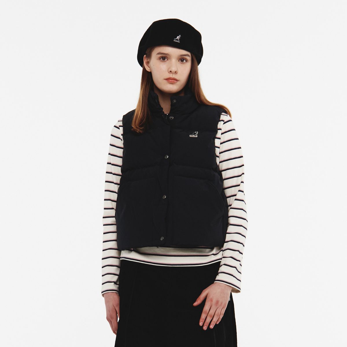 캉골(KANGOL) 우먼스 스탠드칼라 다운 베스트 6144 블랙