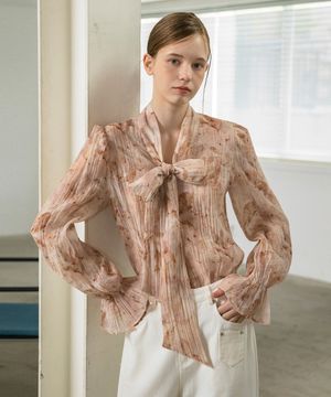 빈티지 아뜰리에 리본 블라우스