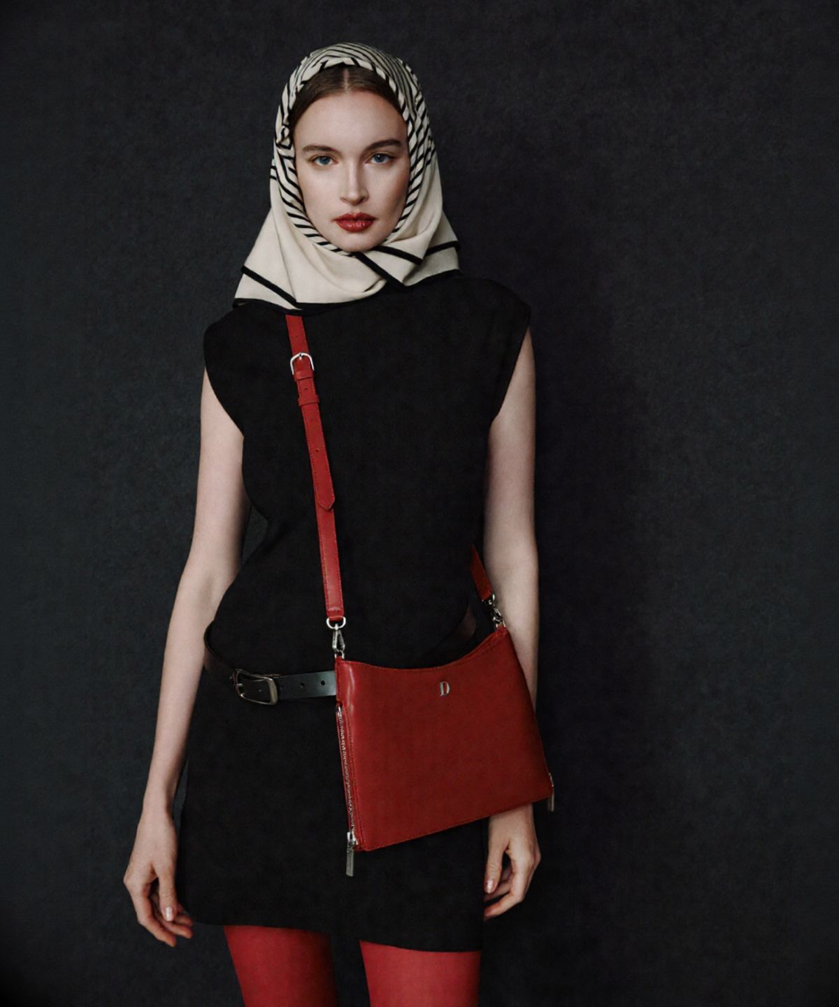 디발리쎄(DVALISSE) 젤린 토트백 레드