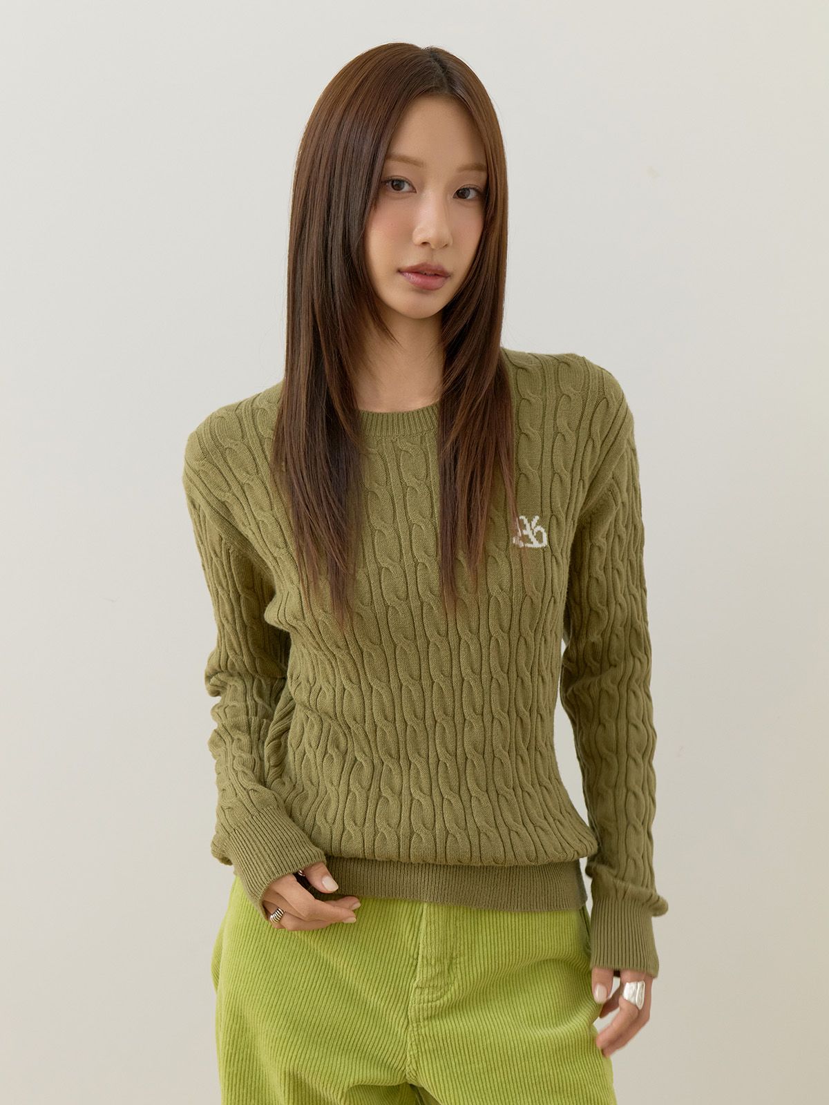 비플랫 베네통(Bb' BENETTON) 라운드 꽈배기 니트 (Khaki)