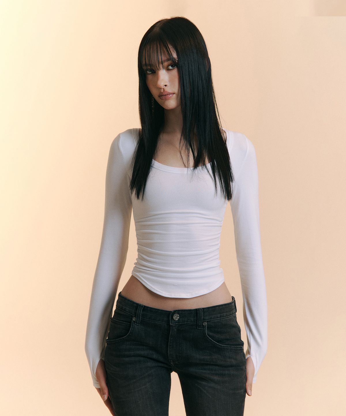 플리즈노팔로우(PLEASENOFOLLOW) 25FW New MOMO Shirring Top (White)