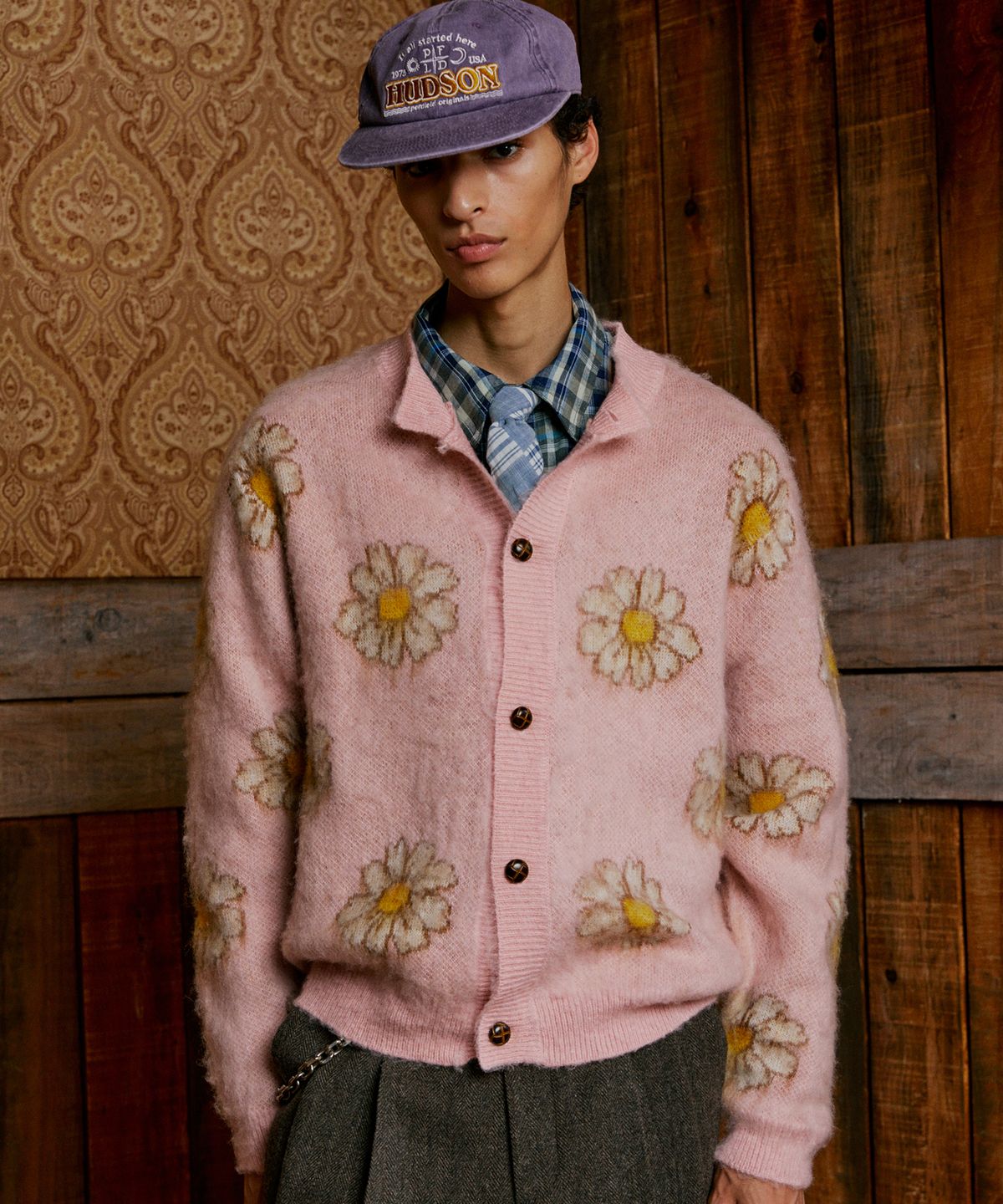 펜필드(PENFIELD) 모헤어 브러쉬 꽃 패턴롱슬리브 가디건 핑크_FR3KJ29U