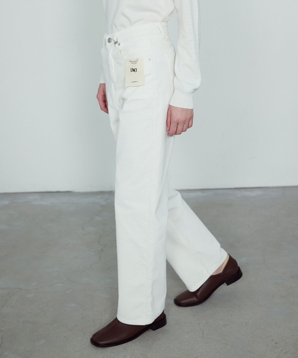 논앤논(NON AND NON) KMA STRAIGHT CORDUROY PANTS_NFPT5310 (IVORY)