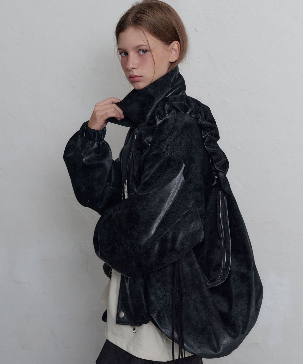 무니쉬(MOONISH) Shirring gather bag (Midnight black)