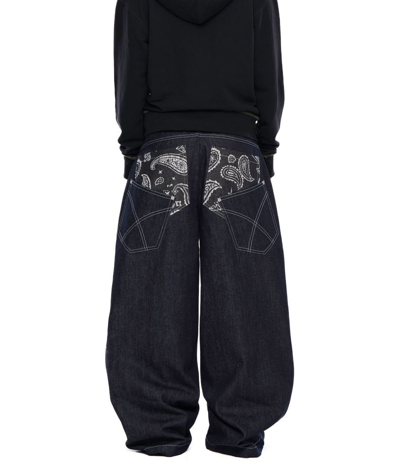 Knee Pin-Tuck Paisley Denim Pants (Black)
