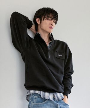 Sporty Half Zip-up - Black