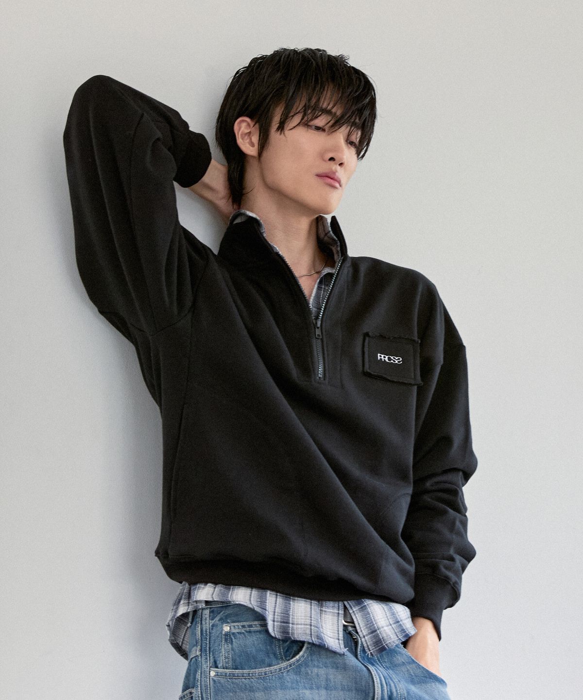 피알씨에스에스(PRCSS) Sporty Half Zip-up - Black