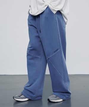 리벳 슬래시 피그먼트 스웻팬츠 블루