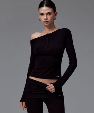 선데이 원 숄더 탑