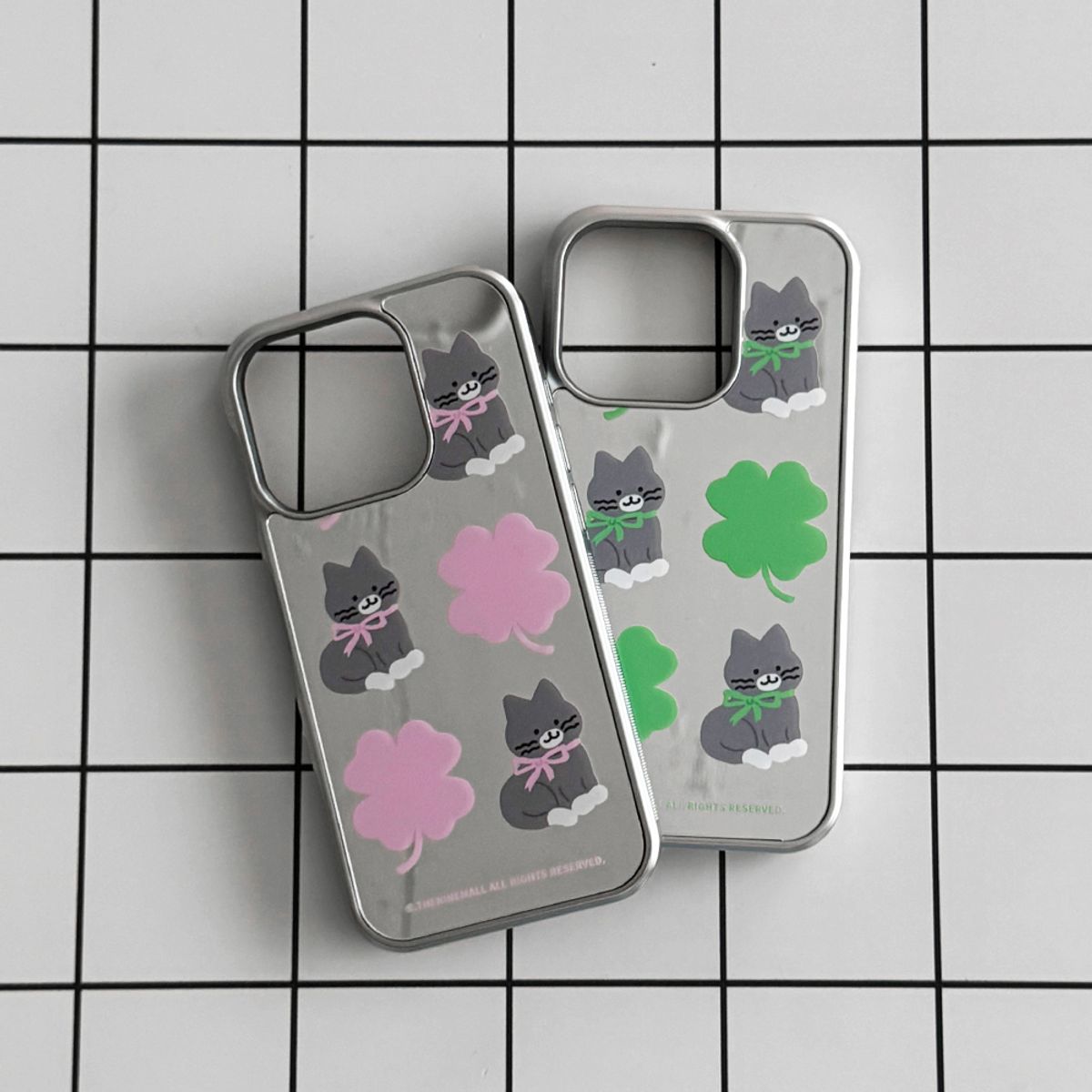 더나인몰(THE NINEMALL) clover hey cat pattern [미러 실버 범퍼케이스]