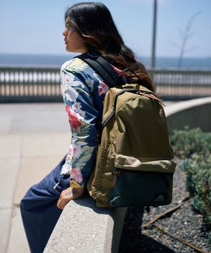 릴렉스데이 백팩 - LOG CABIN KHAKI (09JT3452) 21L