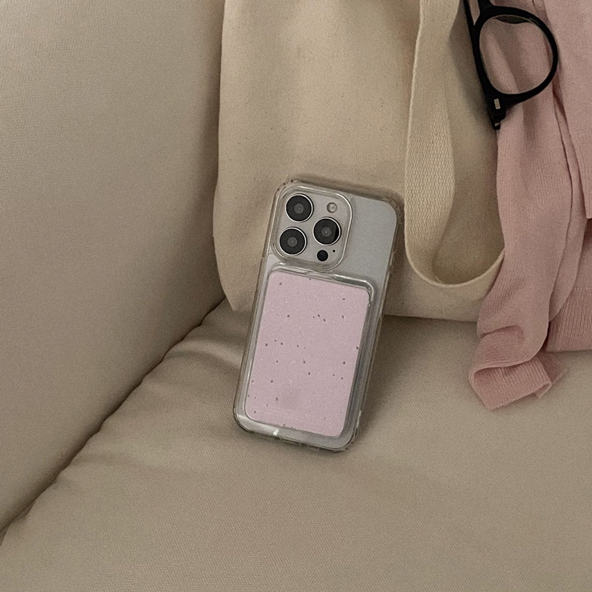 메이드모먼(MADEMOMENT) pastel terrazzo pattern 디자인 [맥세이프 투명 카드지갑]