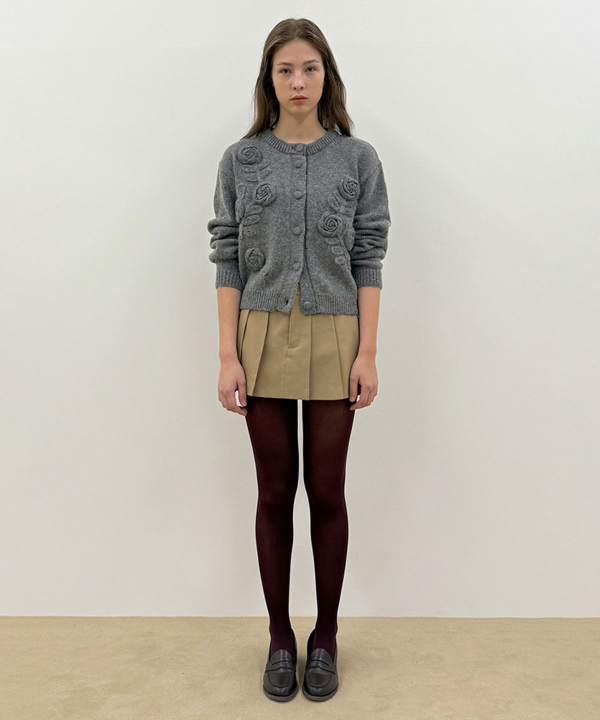 시눈(SINOON) Low-Waist Pleated Mini Skirt (Beige)