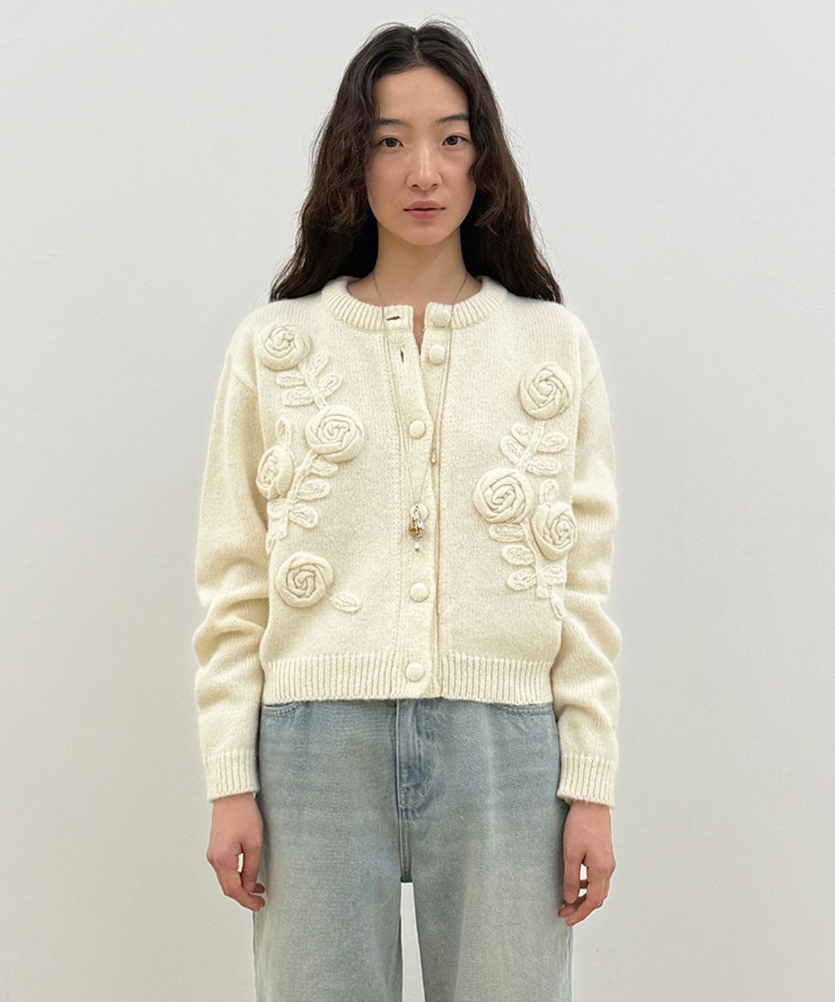 시눈(SINOON) [비비지 은하 착용] Rose Artwork Hairy Cardigan (Ivory)