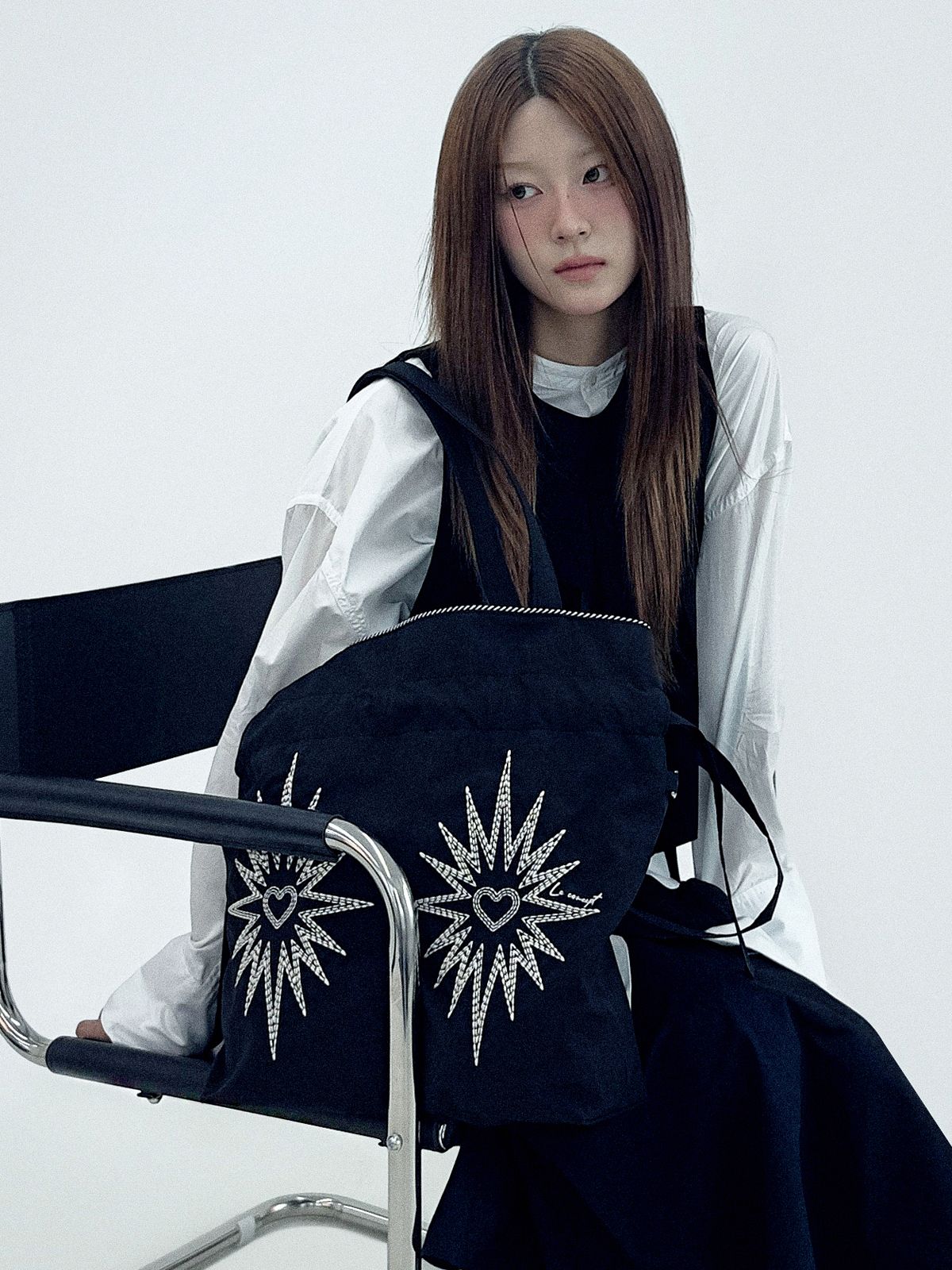 르컨셉트(LECONCEPT) Western Girl Drawstring Bag