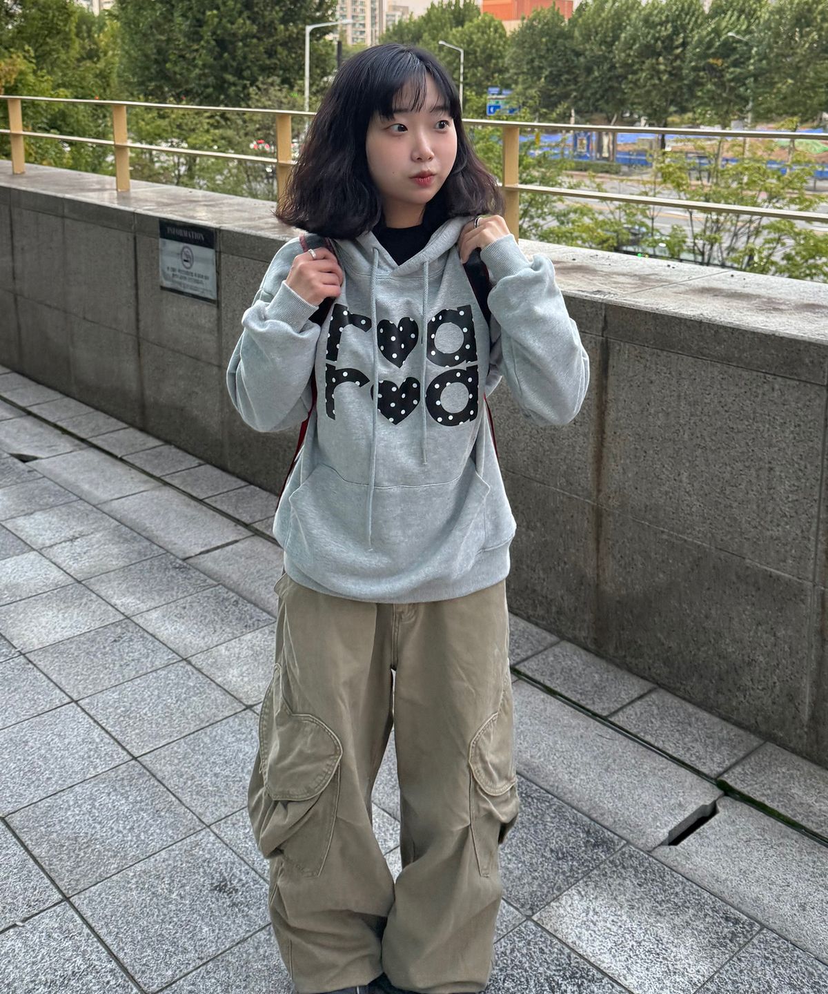 로아드로아(ROIDESROIS) [기모/NO기모] ROA 도트 로고 후드티셔츠 (멜란지)