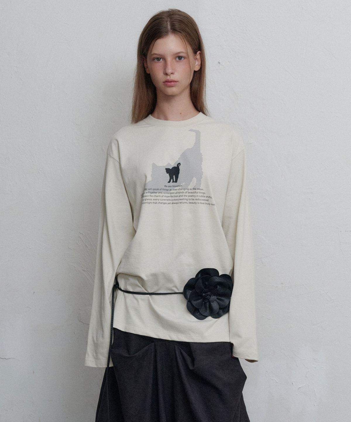 무니쉬(MOONISH) Lunar cat long sleeve t-shirt (Cream)