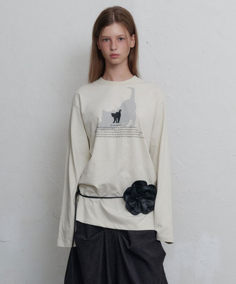 Lunar cat long sleeve t-shirt (Cream)