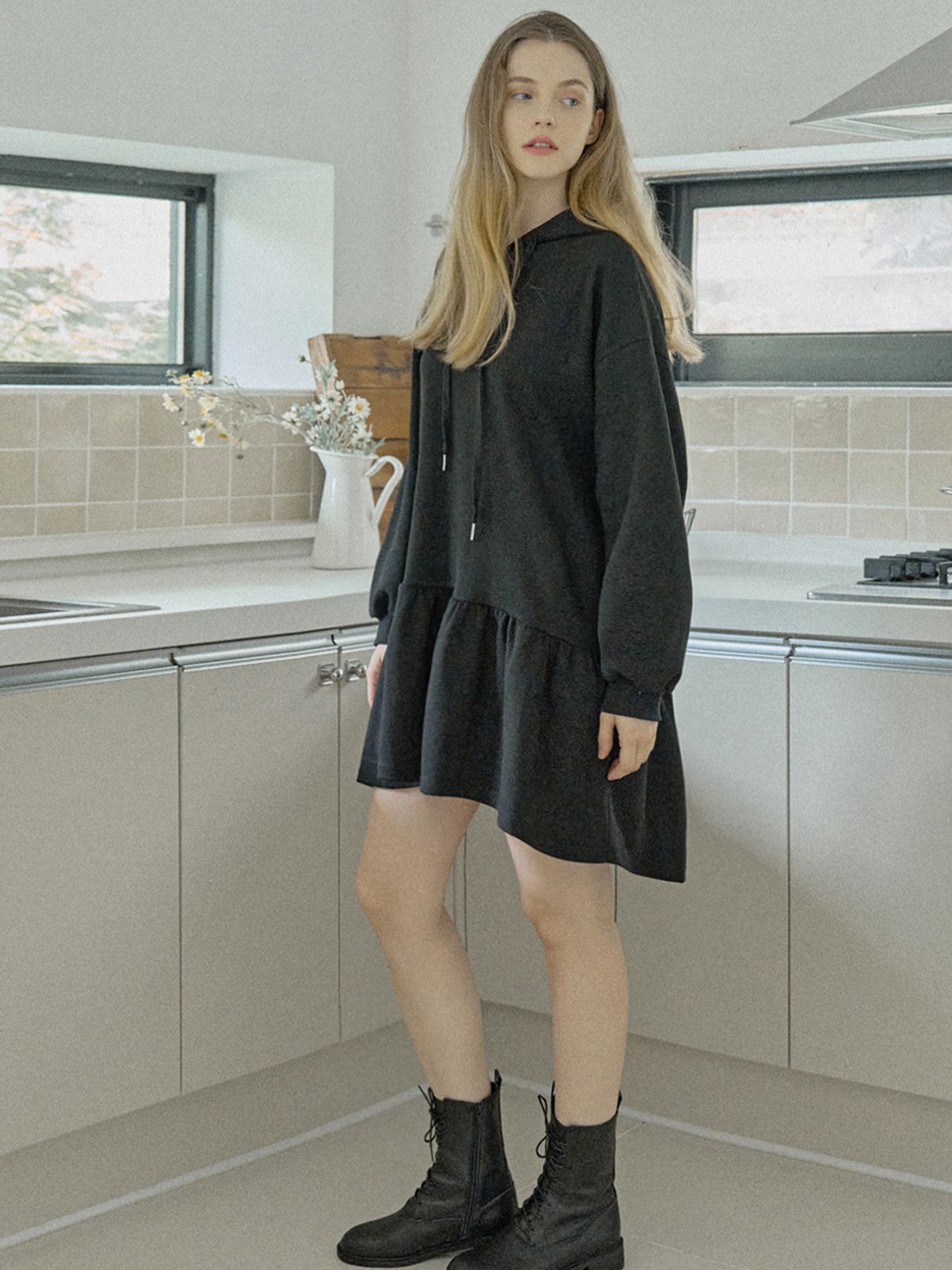 아방(AVANT-G) Hooded Frill Mini Dress - BLACK