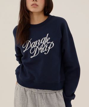 DGDP 레터링 자수 크롭 맨투맨_네이비