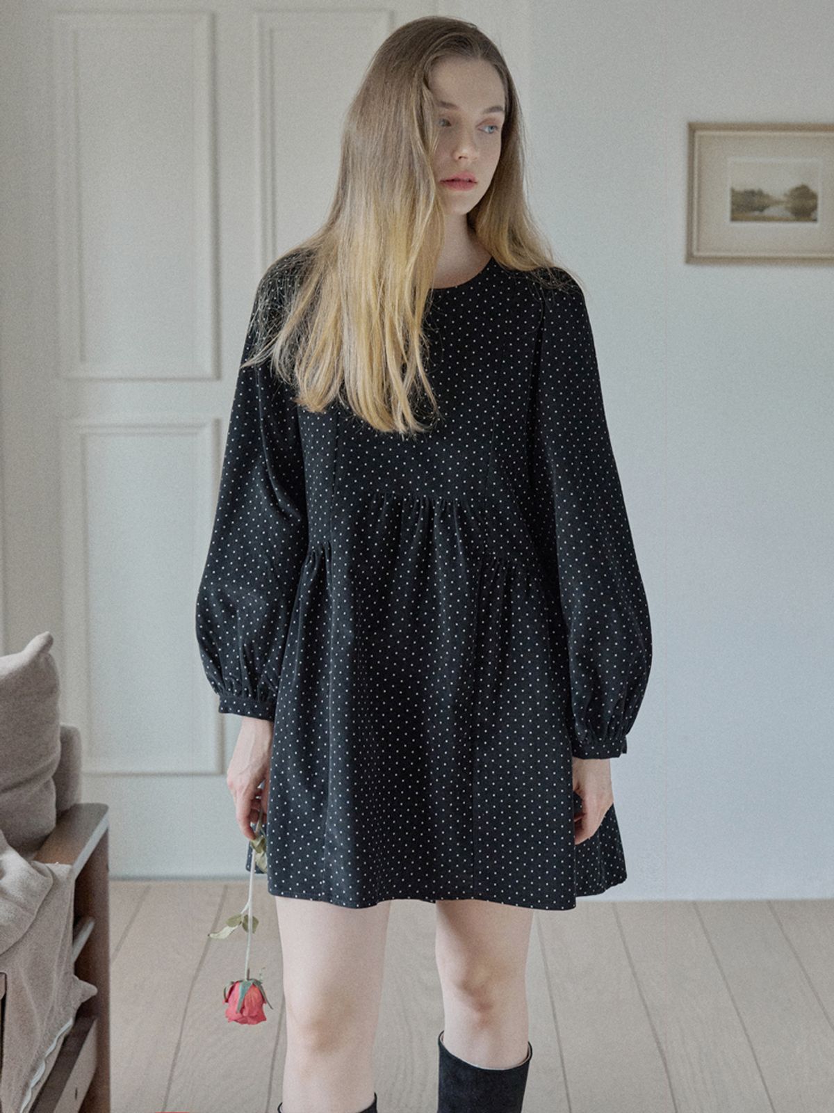 아방(AVANT-G) Dot Corduroy Mini Dress - BLACK