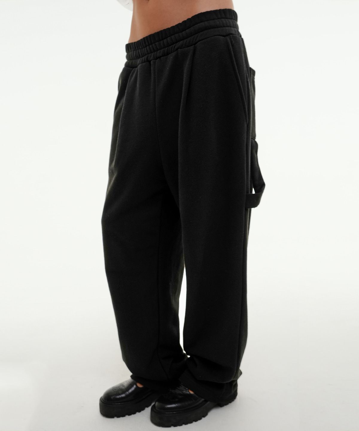 센토르(CENTAUR.KR) CENTAUR CARPENTER SWEATPANTS_BLACK