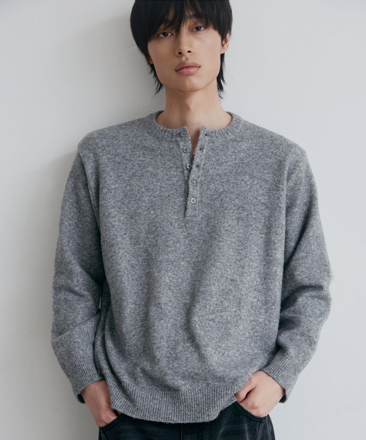 노드유(NODU) 데일리 플레인 헨리넥 니트 [그레이]