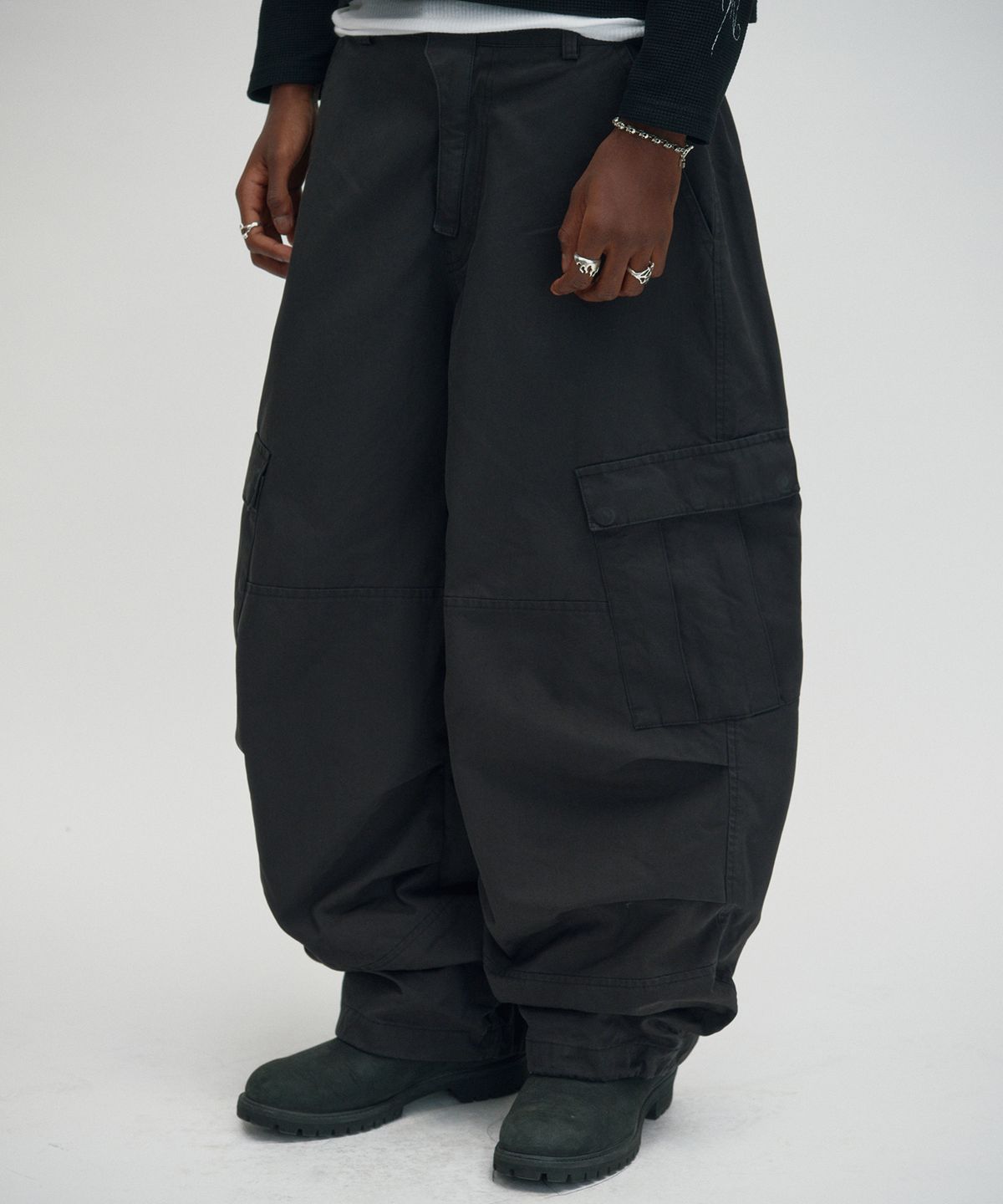스웨이드(SUADE) WASHED CARGO PANTS [BLACK]
