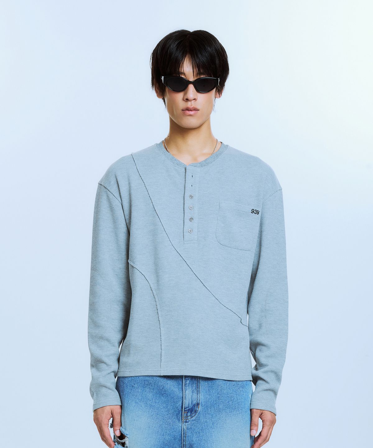아카이브 볼드(ARCHIVE BOLD) CUTOUT PANEL HENLEY T-SHIRTS (LIGHT GRAY)