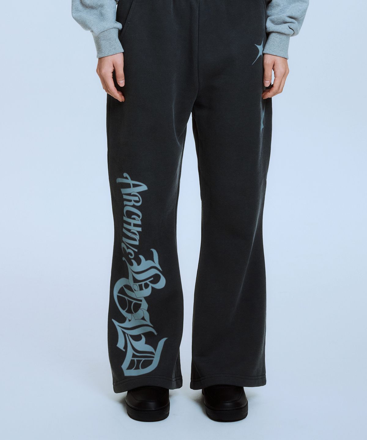 아카이브 볼드(ARCHIVE BOLD) STARDUST FLARE SWEAT PANTS (CHARCOAL)