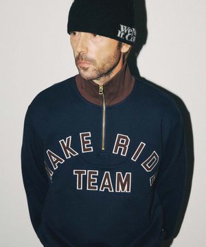 레터링 스웨트 하프집업_NAVY