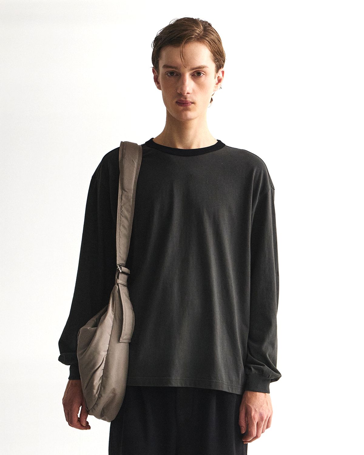 언어펙티드 에센셜(UNAFFECTED ESSENTIAL) RINGER LONG SLEEVES / CHARCOAL
